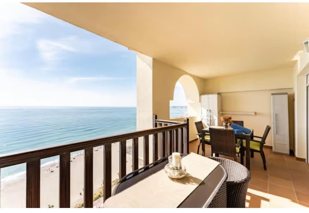 Apartamento Magnificas Vistas Al Mar Benalmádena Exterior foto
